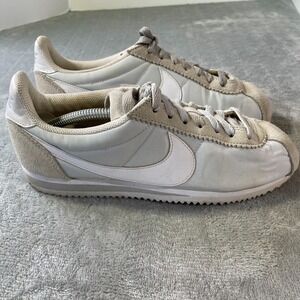 Nike‎ Classic Cortez Nylon Sneakers Shoes Womens 8.5 Platinum Low Top 749864